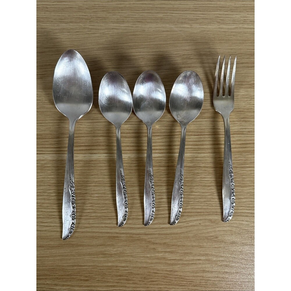 Wm A Rogers Brittany Rose Flatware 5 Piece Lot 1948 Oneida AA Silverplate